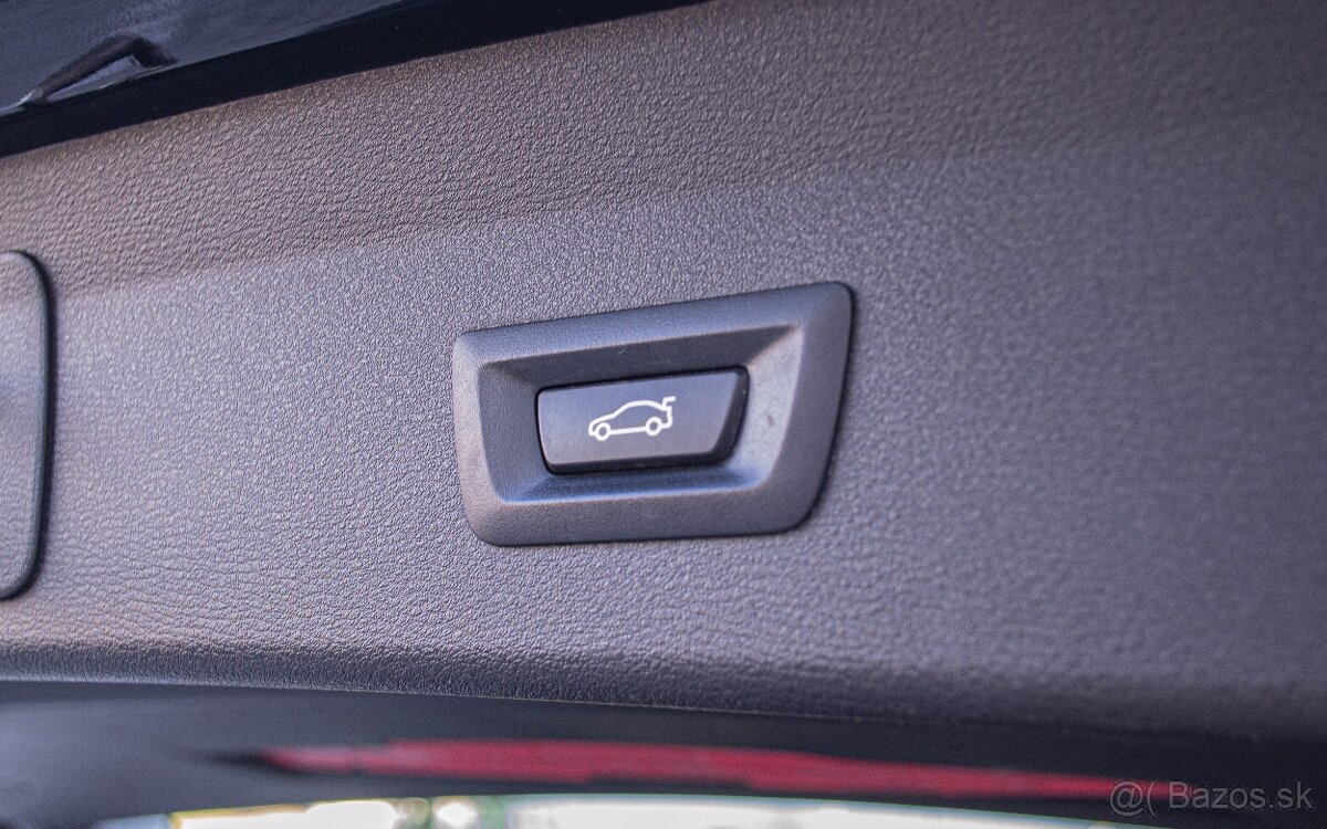 BMW X1 xDrive 25d 170kW automat - 11