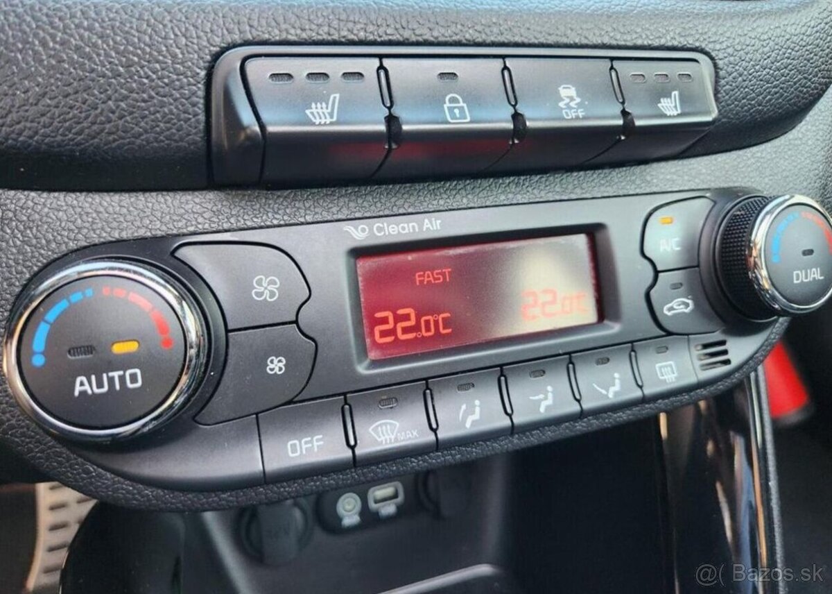 Kia Cee´d 1.6-GT-PANORAMA-KLIMA-NAVI - 11