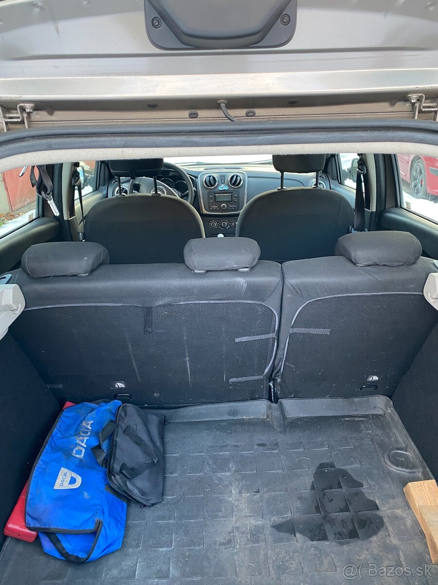 Predam Dacia Sandero 1,2 16V - 11