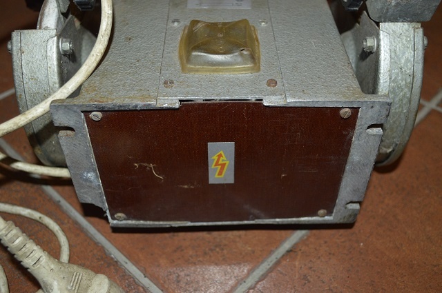 predam kvalitnu dvojkotucovu brusku - 11