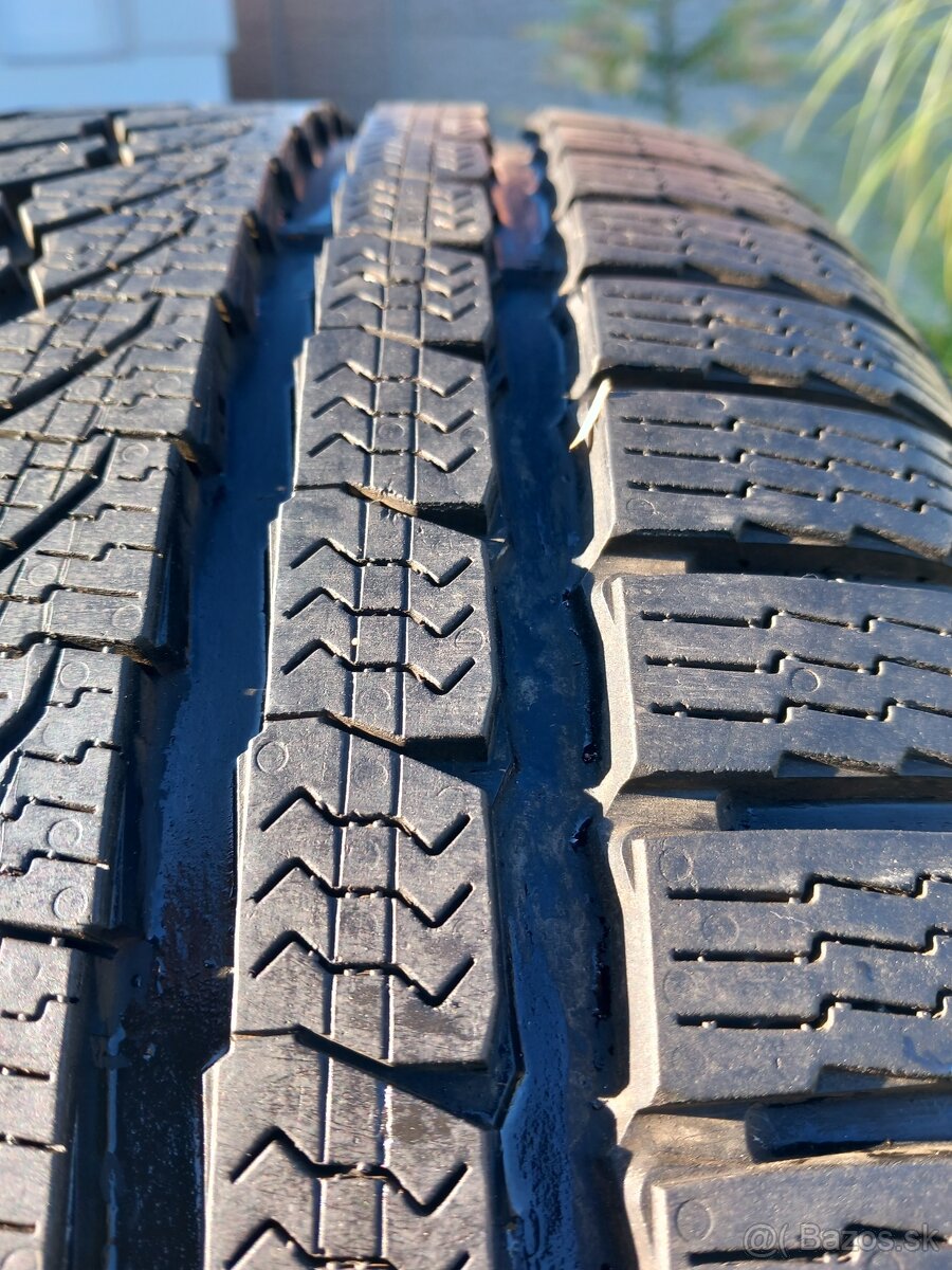 235/40 r18 zimne pneumatiky - 11