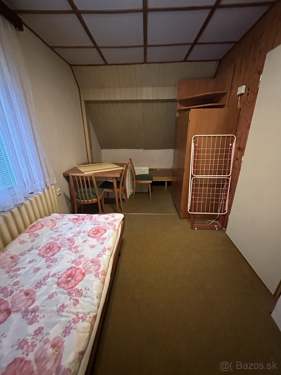 Jedinečná chata v Hronci, Majer - 11