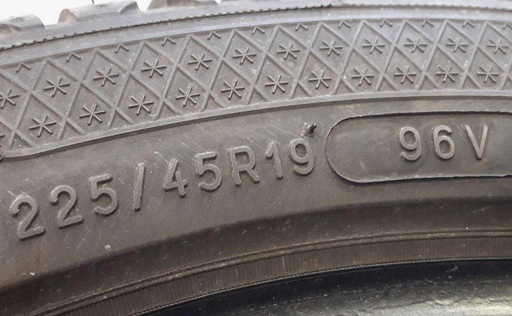 225/45R19 Zimné pneu Kléber Krisalp HP3 - 11