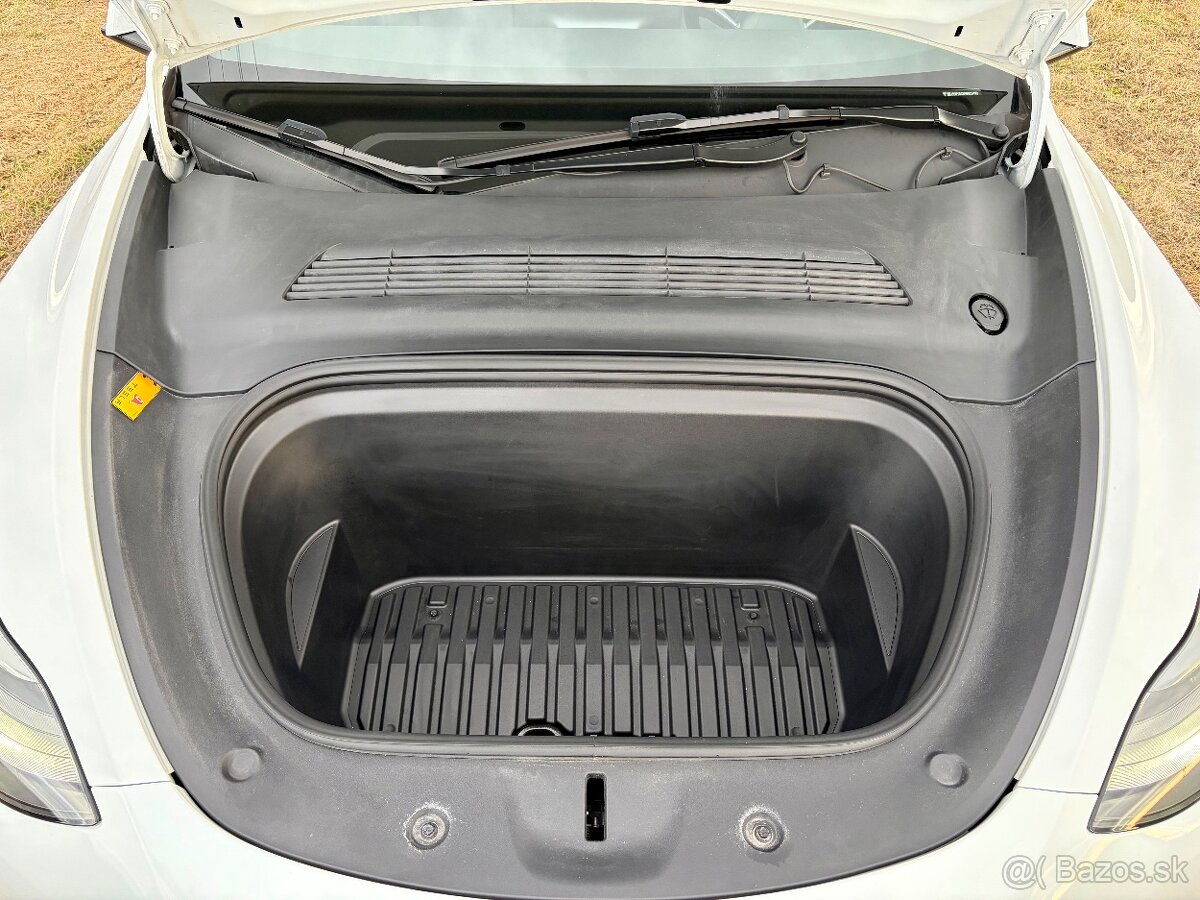 Tesla Model Y Long Range 2022 zimné+letné pneu (odpočet) - 11