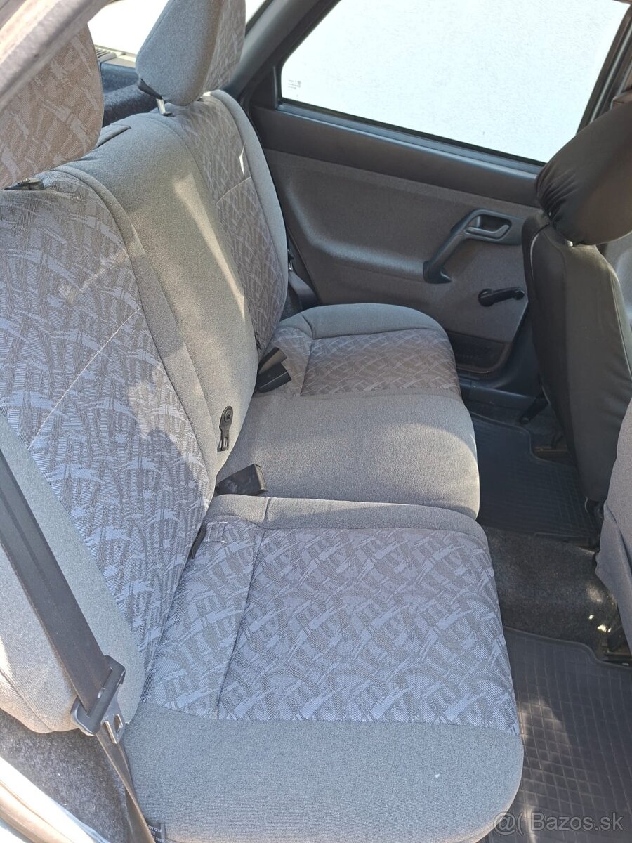 Lada 2112-4 1.6 - 11