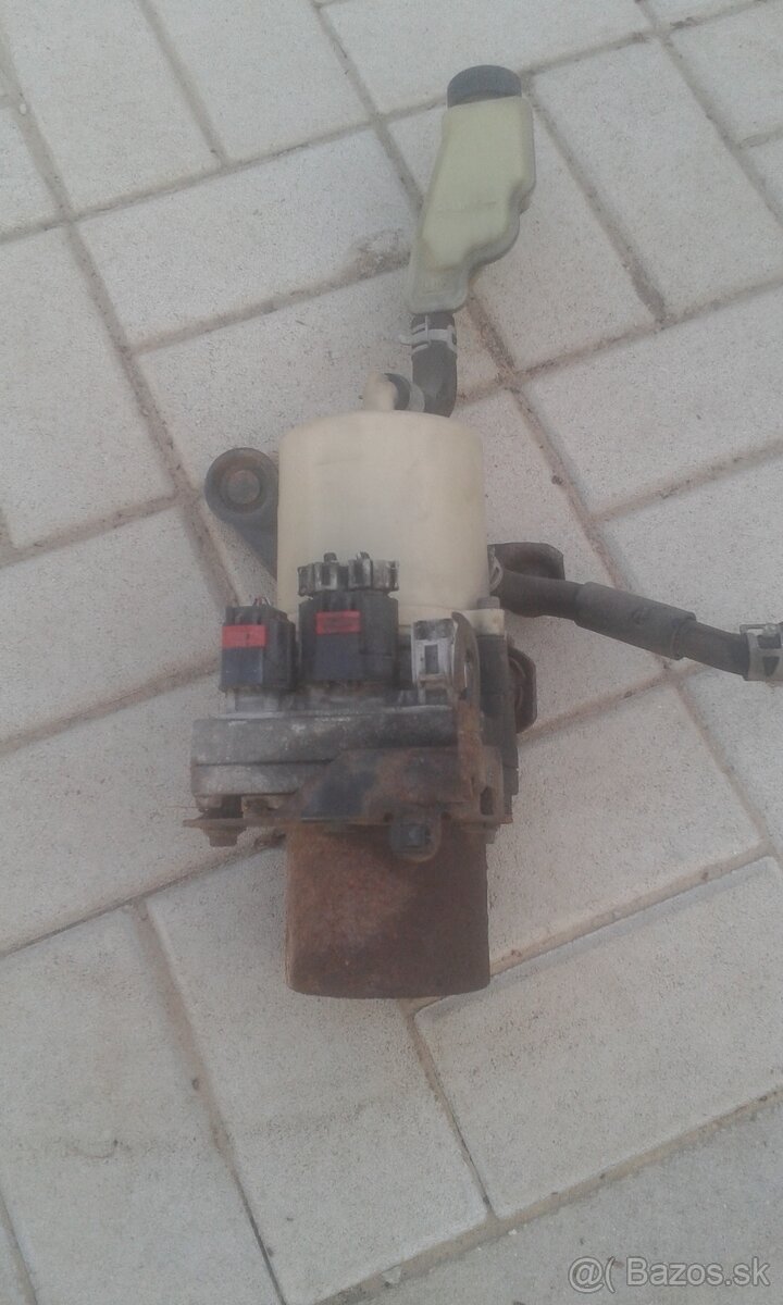 Mazda 5 2,0benzin 107kw-Rozpredam - 11