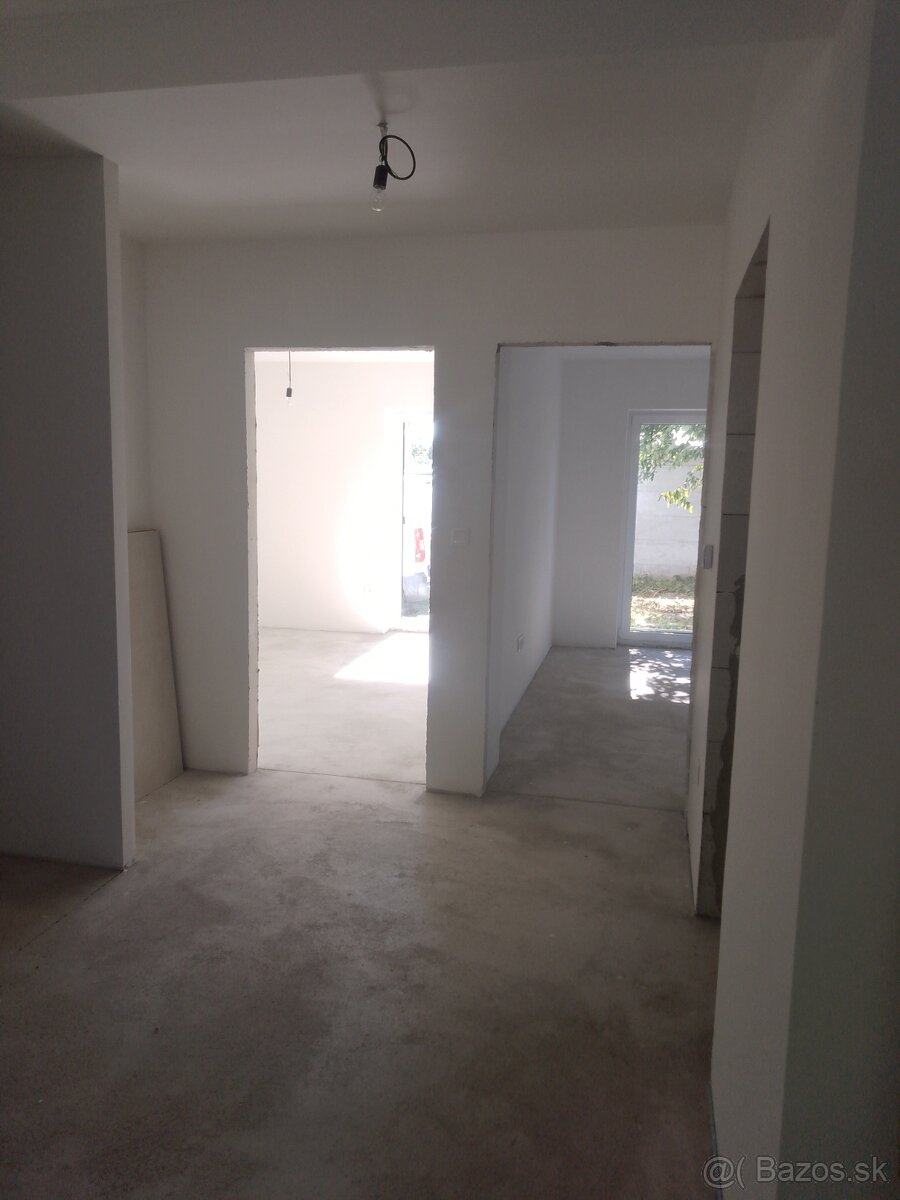 Novostavba samostatne stojaci rodinný dom Kaplná - 11