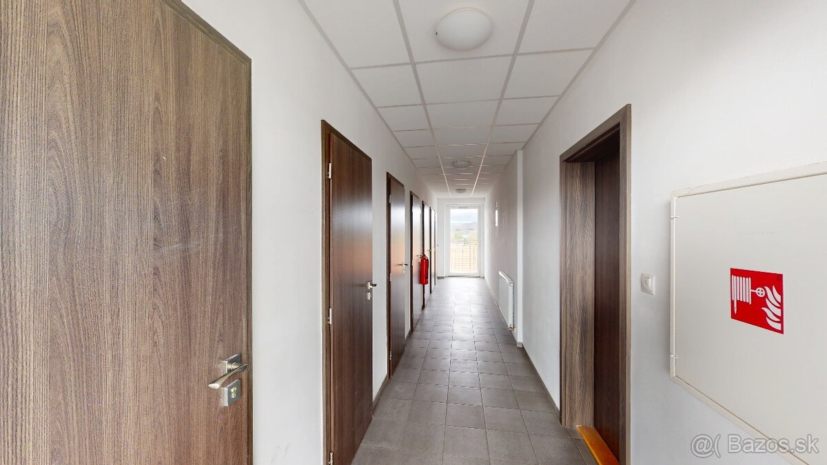 PODNIKATEĽSKÝ AREÁL, PREŠOV - 11