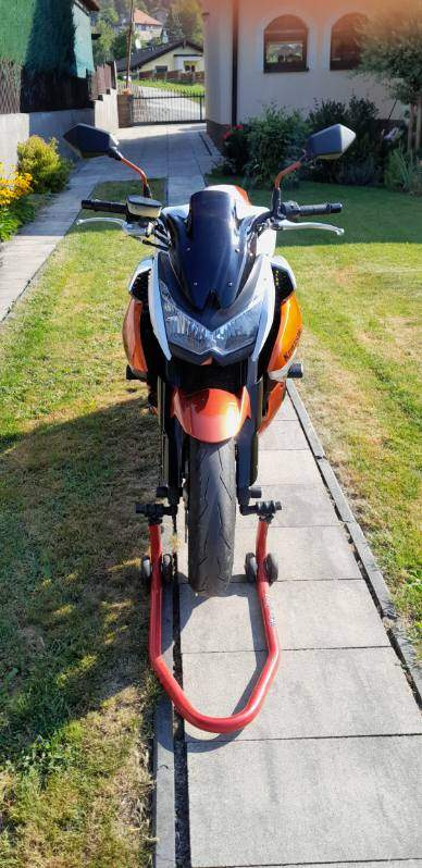 Kawasaki Z 1000 - 11