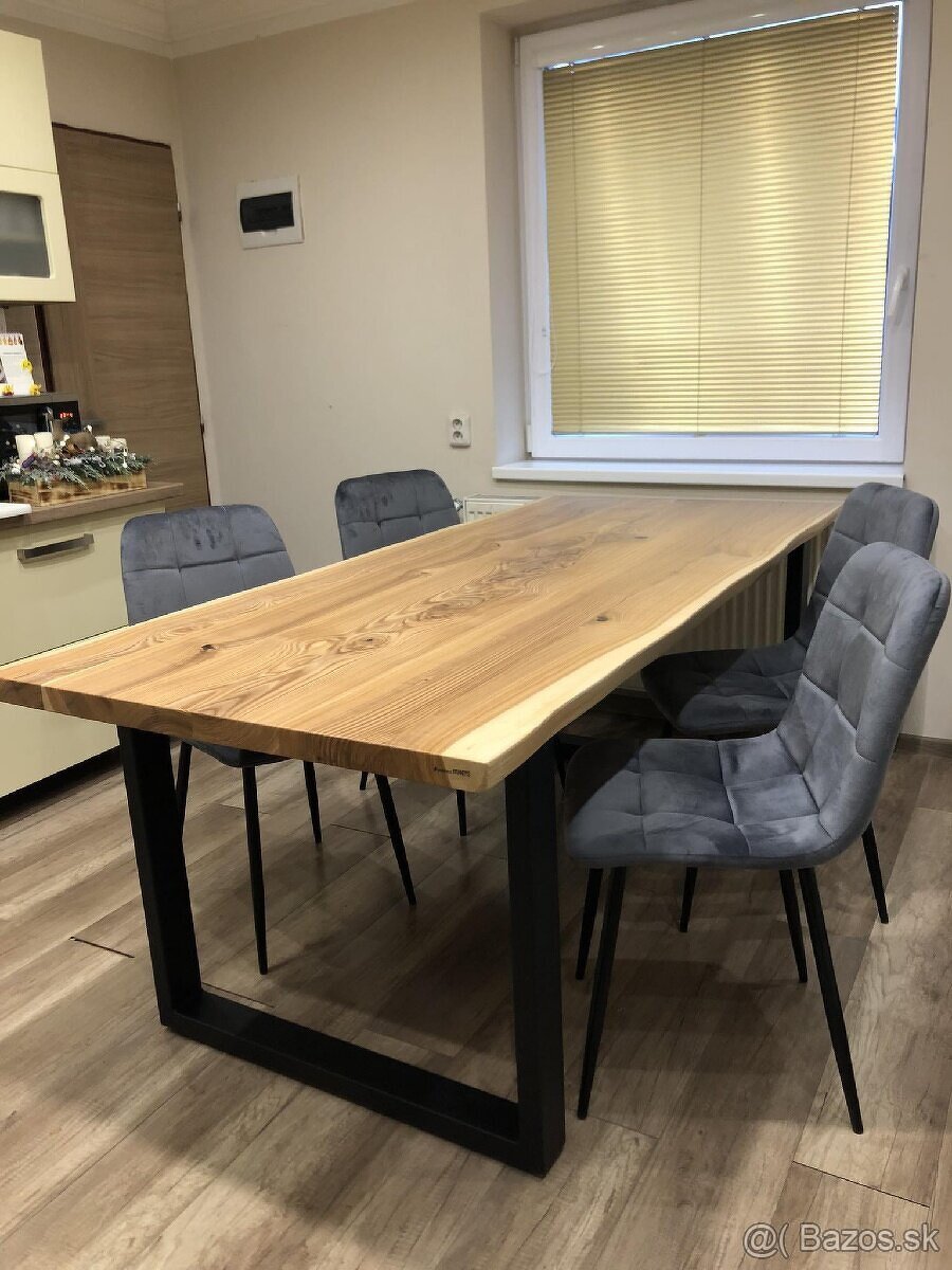 Jedálenský stôl - 11