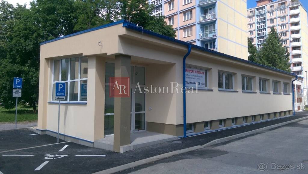 Prenájom: kanceláriu 28 m2, v centre B. Bystrice, Nám. Slobo - 11