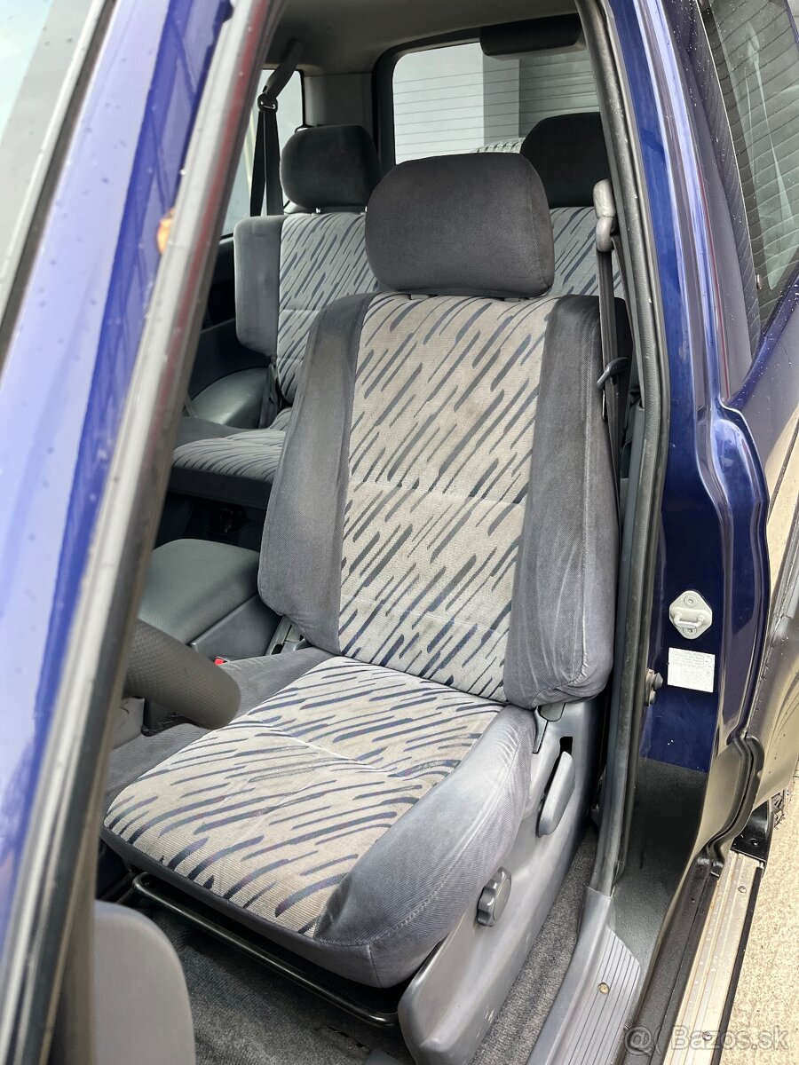 Toyota Landcruiser 90 3.0 92kW = 4x4, Bez korozie = - 11
