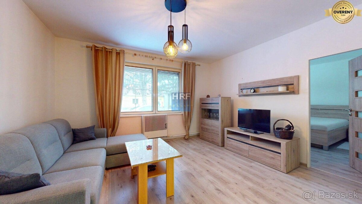 3izbový rodinný dom v obci Dubovce - 11