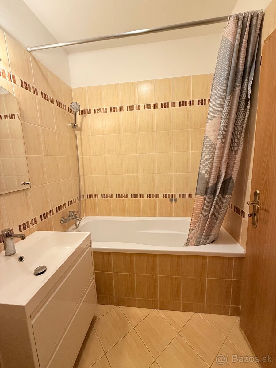 ČIASTOČNE ZARIADENÝ 2izb. BYT S BALKÓNOM, NERUDOVÁ ULICA - 11