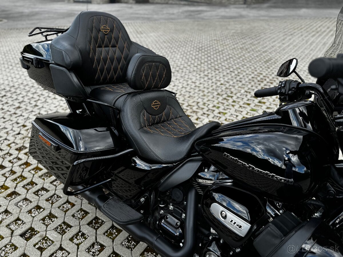Harley Davidson/ Electra Glide Ultra Limited 114 FLHTK - 11