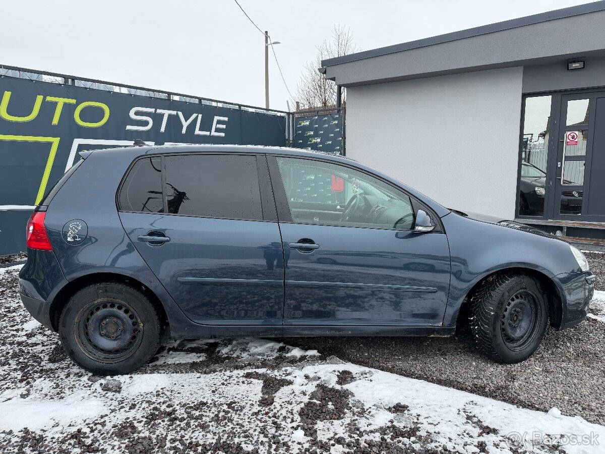 Volkswagen Golf 1.9 TDI Trend • Manuál • Hatchback • 2 250 € - 11