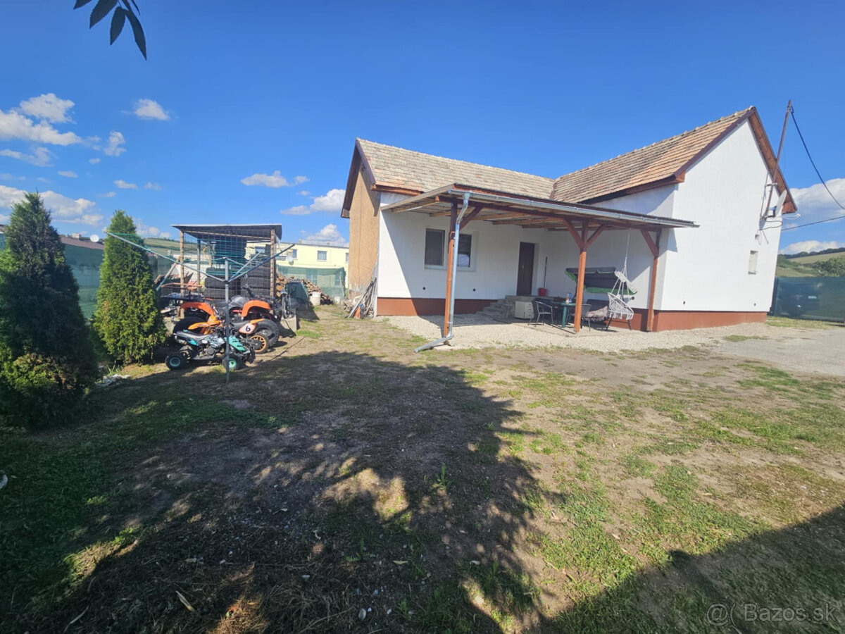 Ponúkame rodinný dom v obci Kesovce. - 11