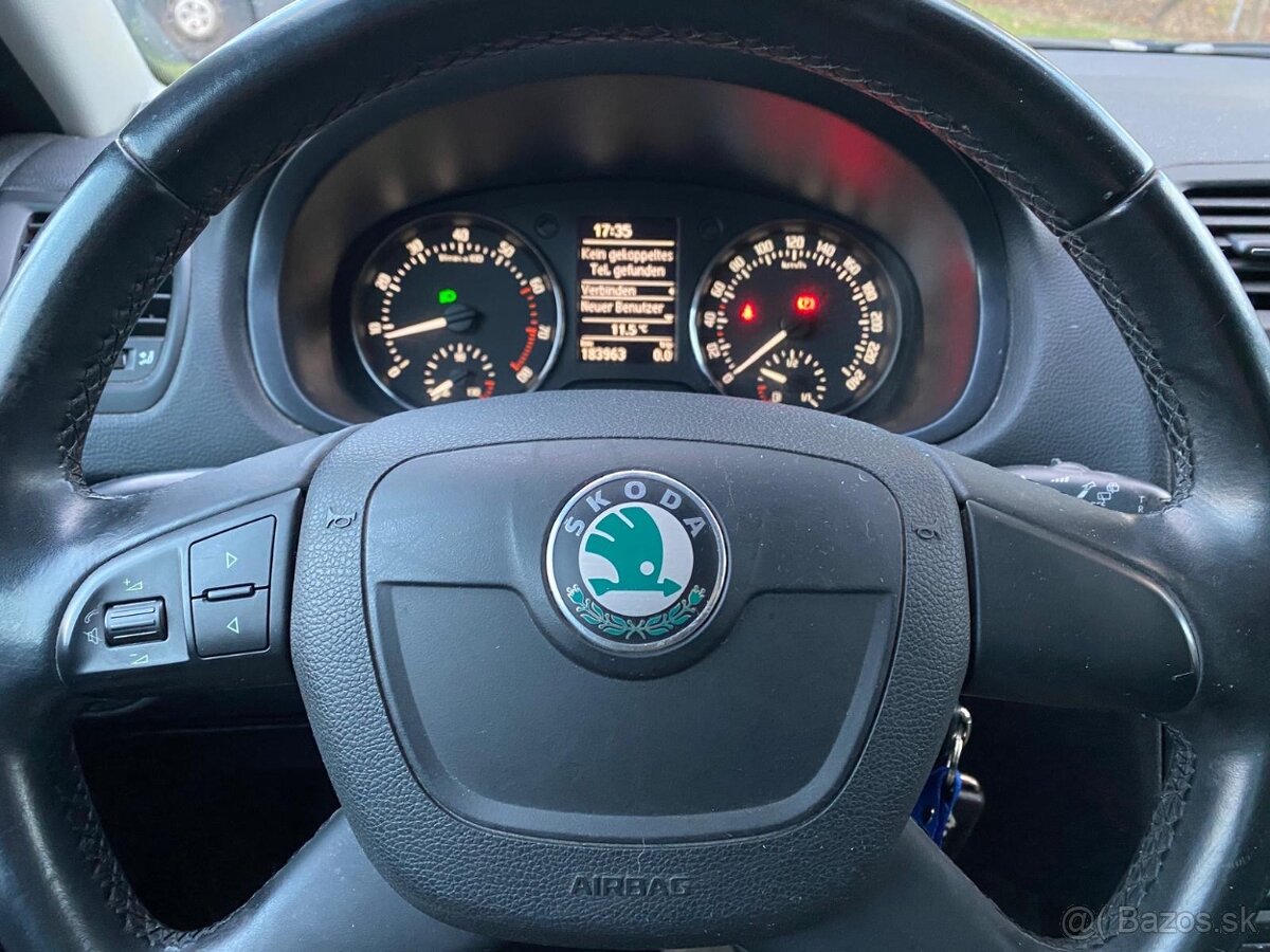 Škoda Roomster - 11