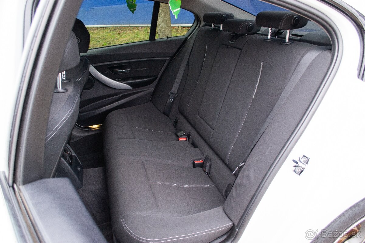 BMW Rad 3 320d A/T F30 - 11