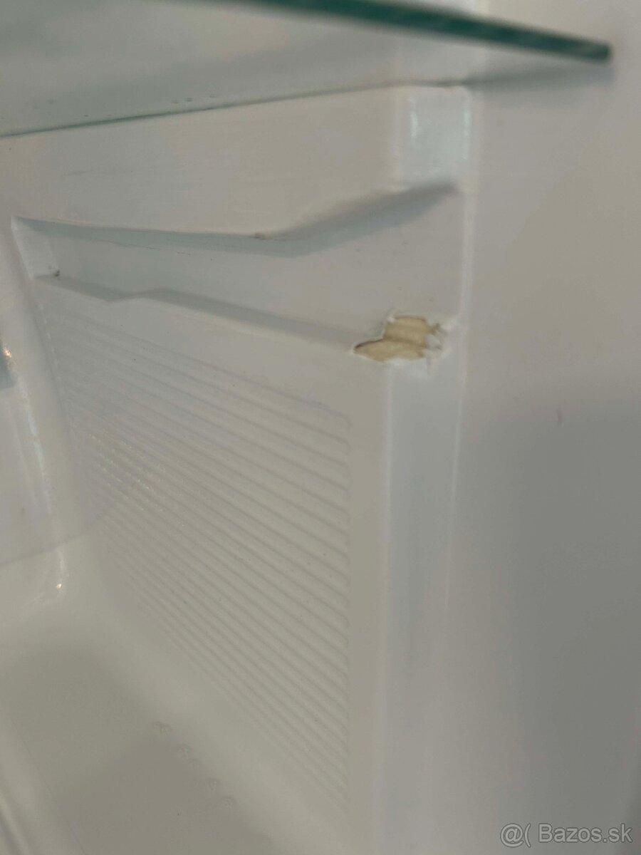 Chladnička Samsung čierna 353l - 11