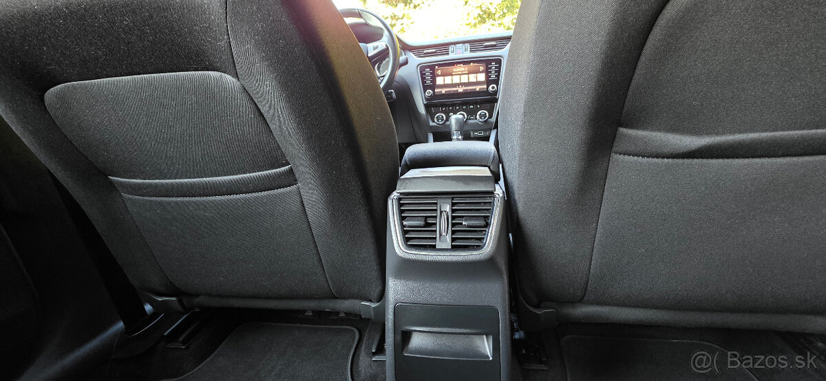Škoda Octavia 2.0 140kW automat - 11