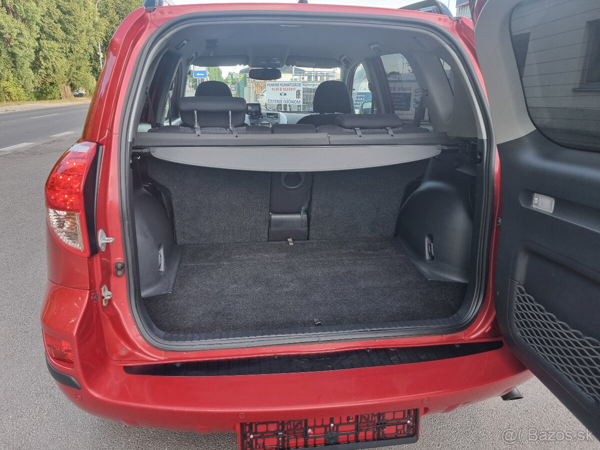 ===Toyota RAV4 2.0 VVT-i Lux A/T=== - 11