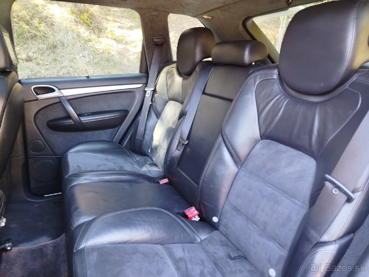 PORSCHE CAYENNE 957. 4,8. V8 4X4 - 11