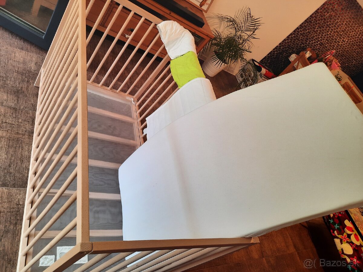 Detská postieľka IKEA, matrac, mantinel, plachty - 11