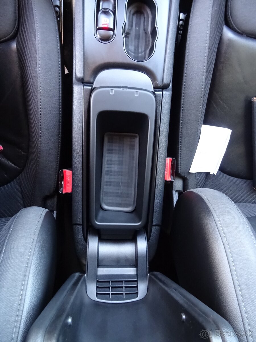 Mini Clubman One 1,5D 85kW 1x maj. pěkná výbava - 11