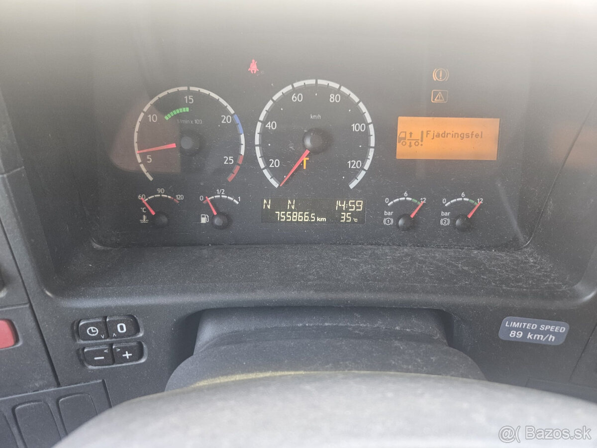 Scania P230 r.v. 2006 trojstranny sklapac - 11