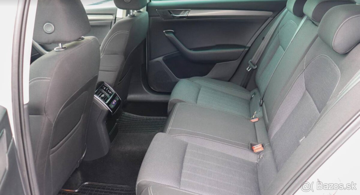 Škoda Superb Combi 2.0 TDI SCR Style DSG - 11