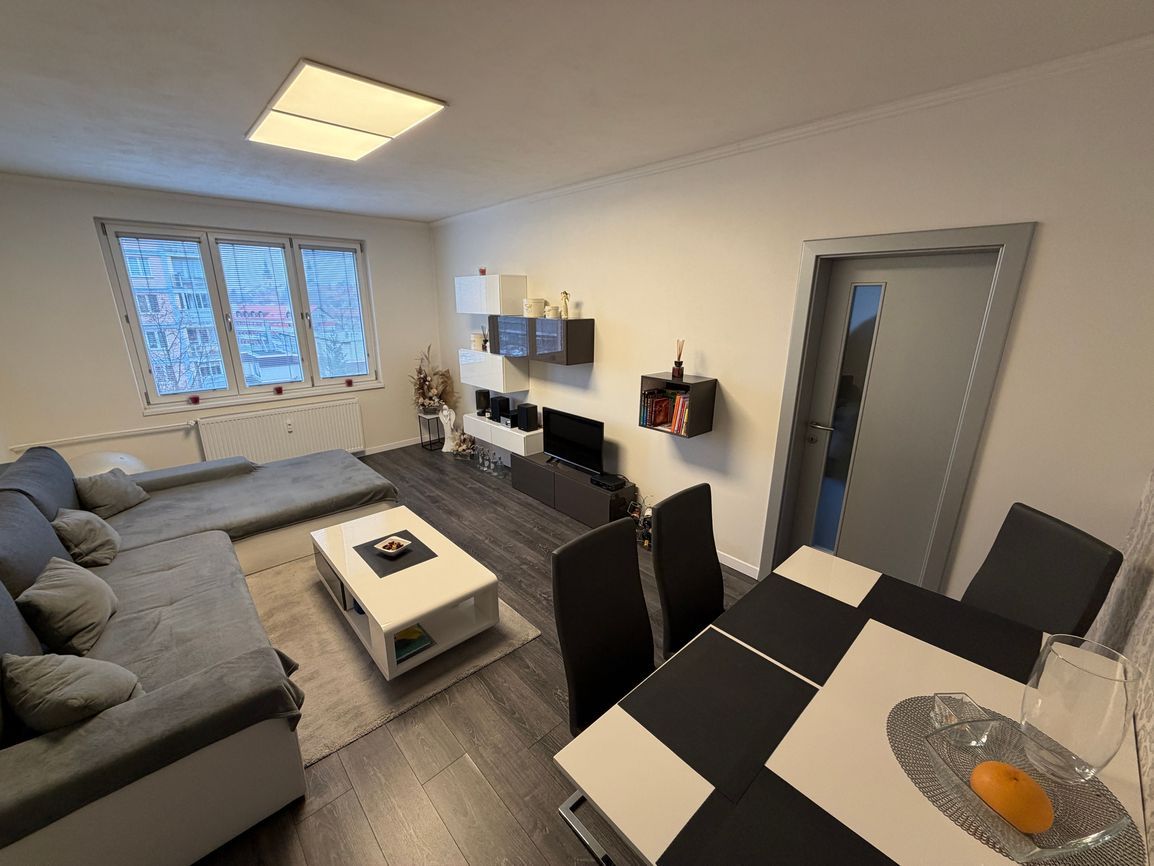 PREDAJ - Kompletne zrekonštruovaný 2-izbový byt na Sídlisku - 11