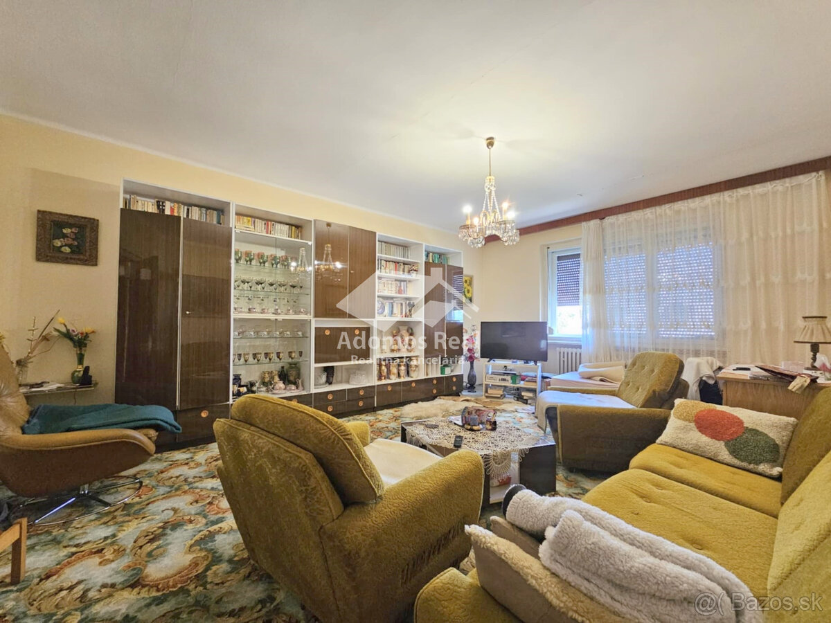 5-IZBOVÝ RODINNÝ DOM MICHALOVCE - 11