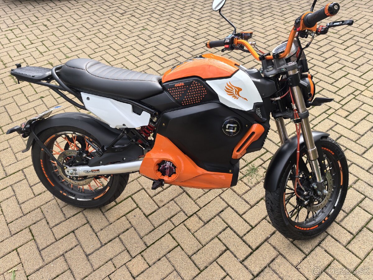 Elektro motocykel Soco TCMax - 11