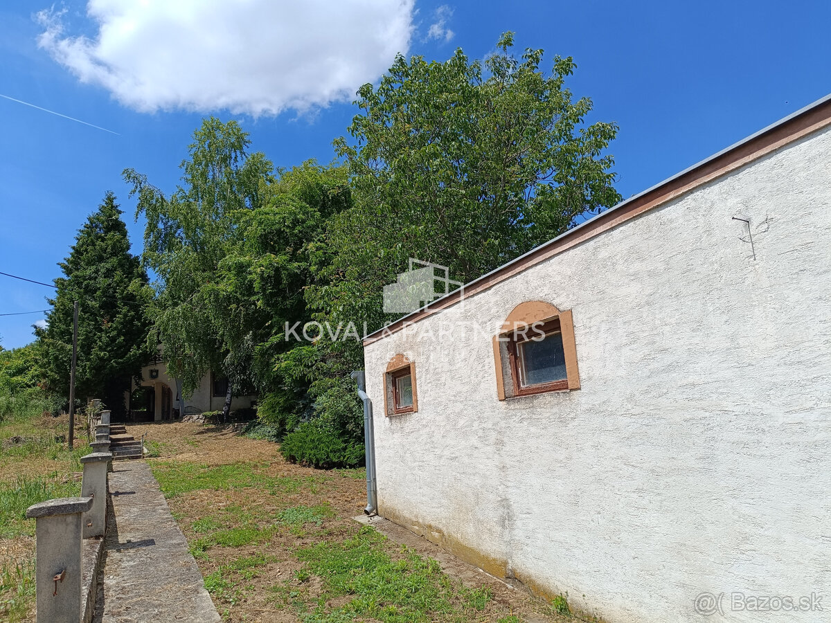 Rodinný dom s veľkým pozemkom - Veľký Kýr - 11