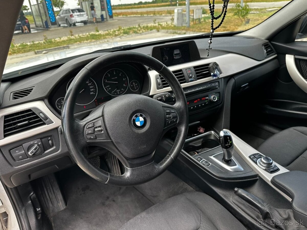 BMW 316d Touring - 11