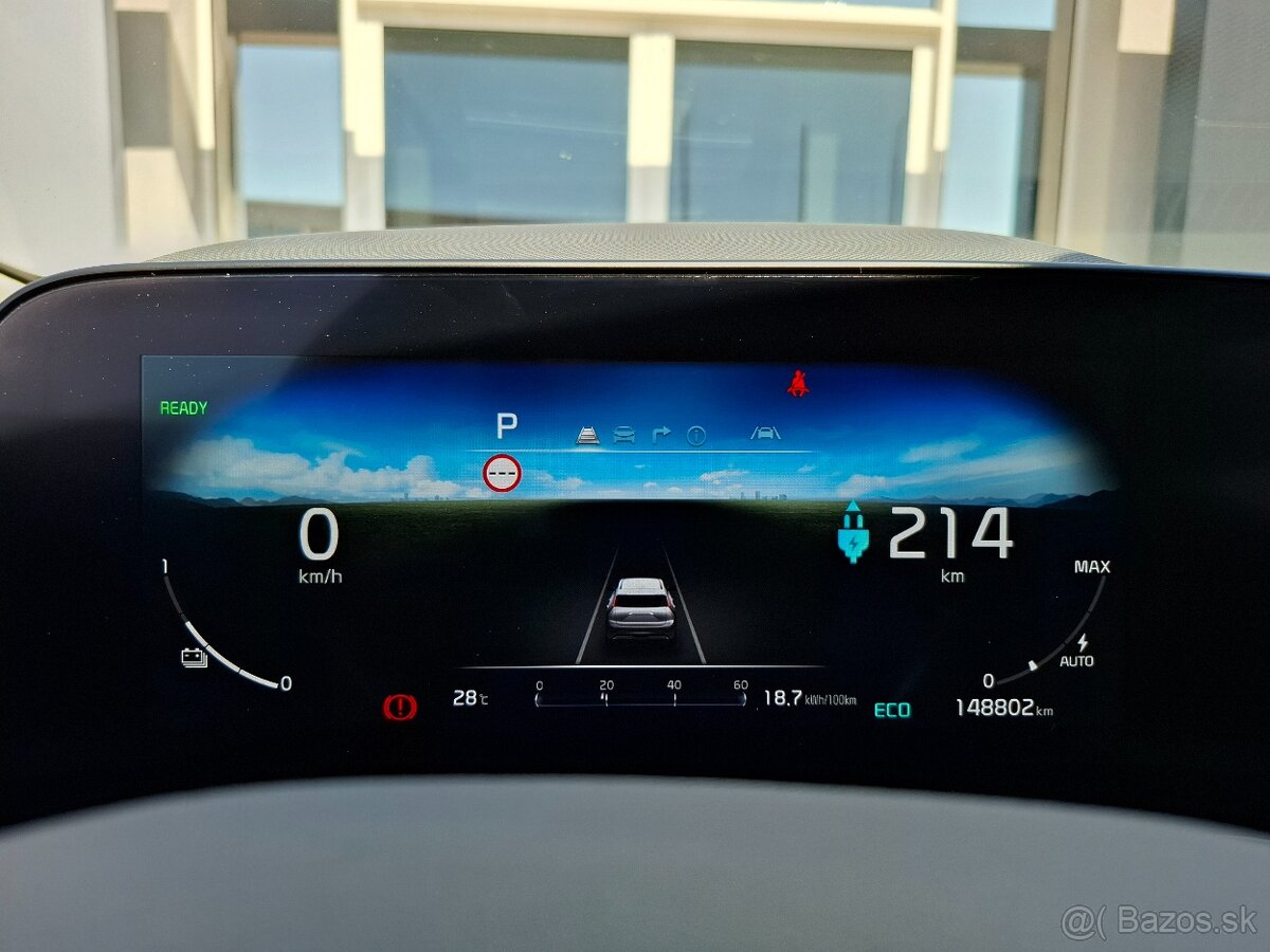KIA Niro EV 64,8 kW/h GOLD, TECH PACK - 11