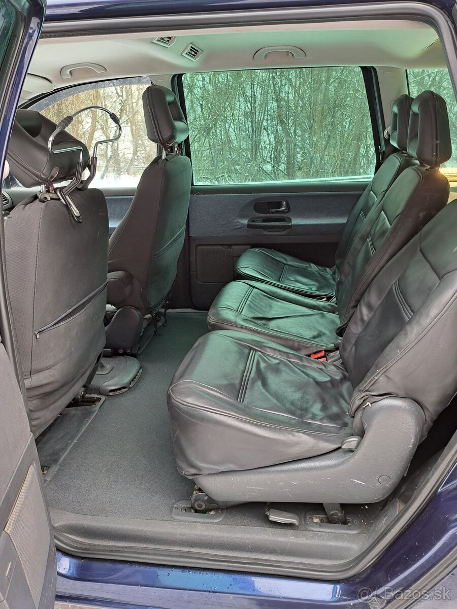 Volkswagen Sharan 1.9 TDI - 11