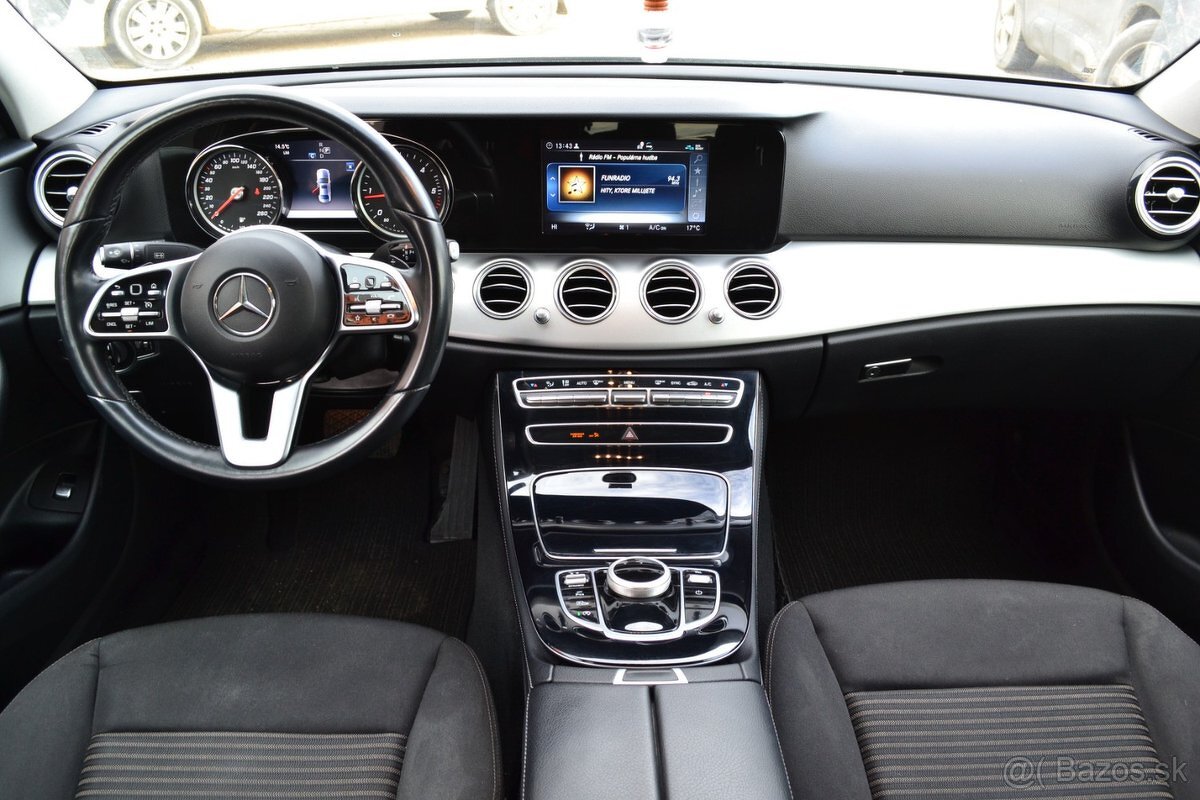 Mercedes-Benz E trieda Sedan 220d 4 MATIC - 11