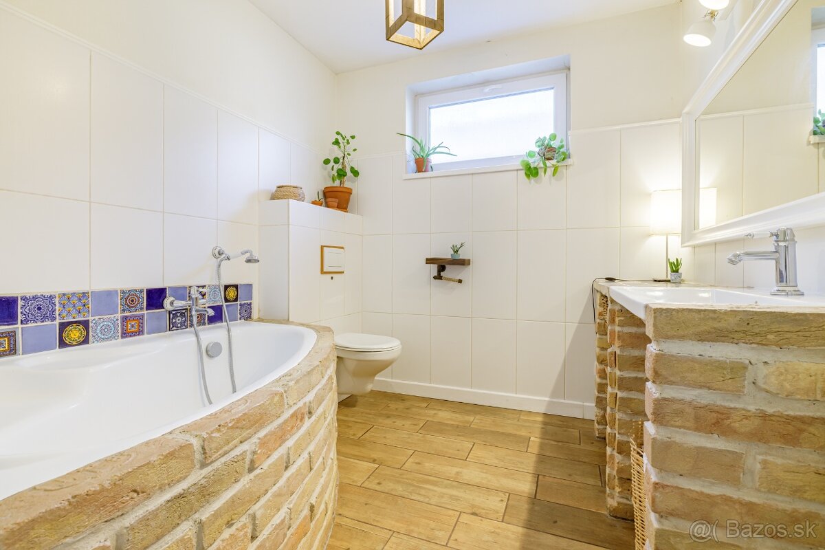 NA PREDAJ- KRÁSNY- 4- IZBOVÝ DOM- HRUBÁ BORŠA - 11