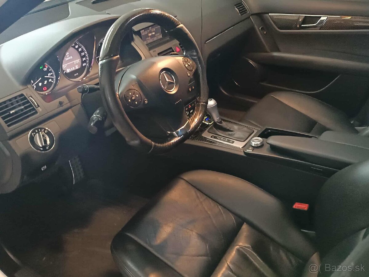 Mercedes-Benz C trieda W204 AMG paket Sedan 2010 - 11
