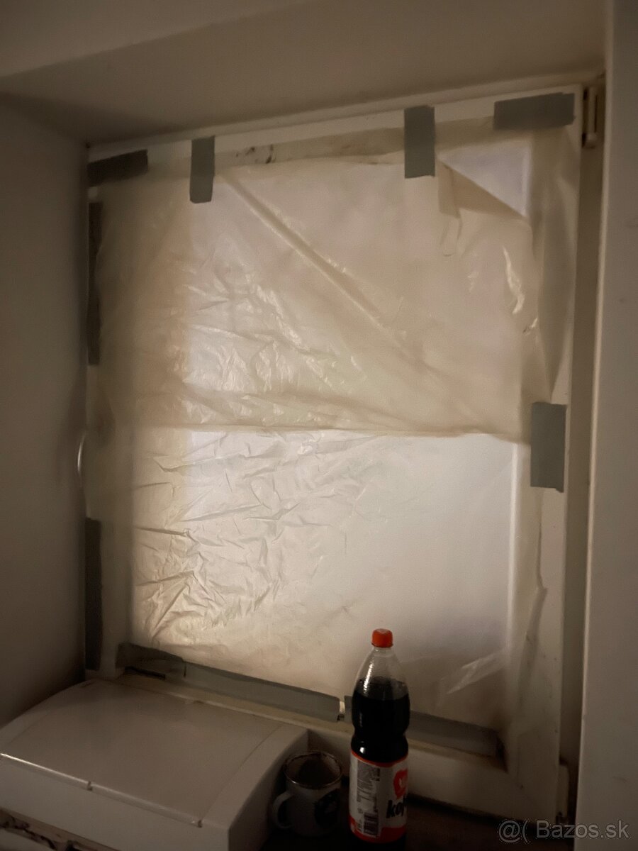 Predam okna - velmi malo pouzivane - 11