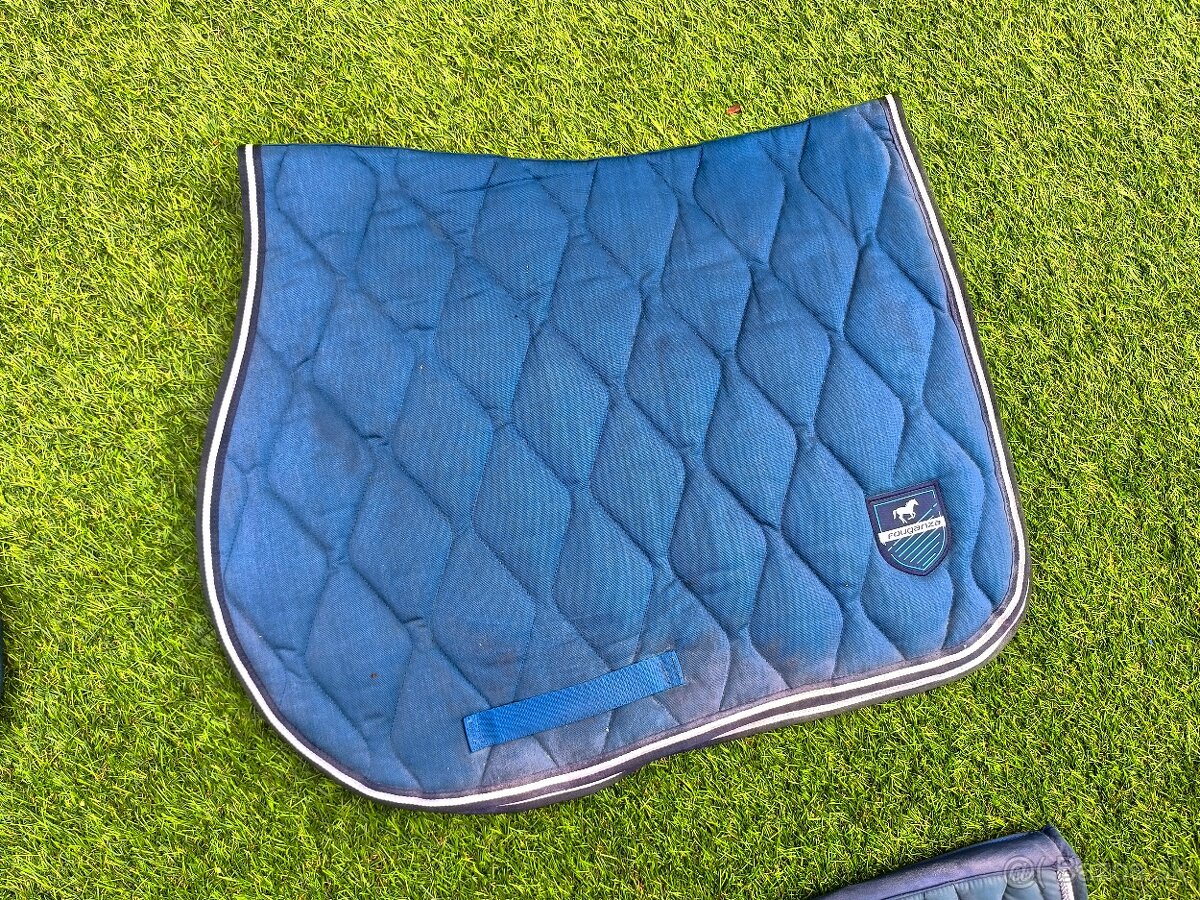 Podsedlovky rôzne značky - 11