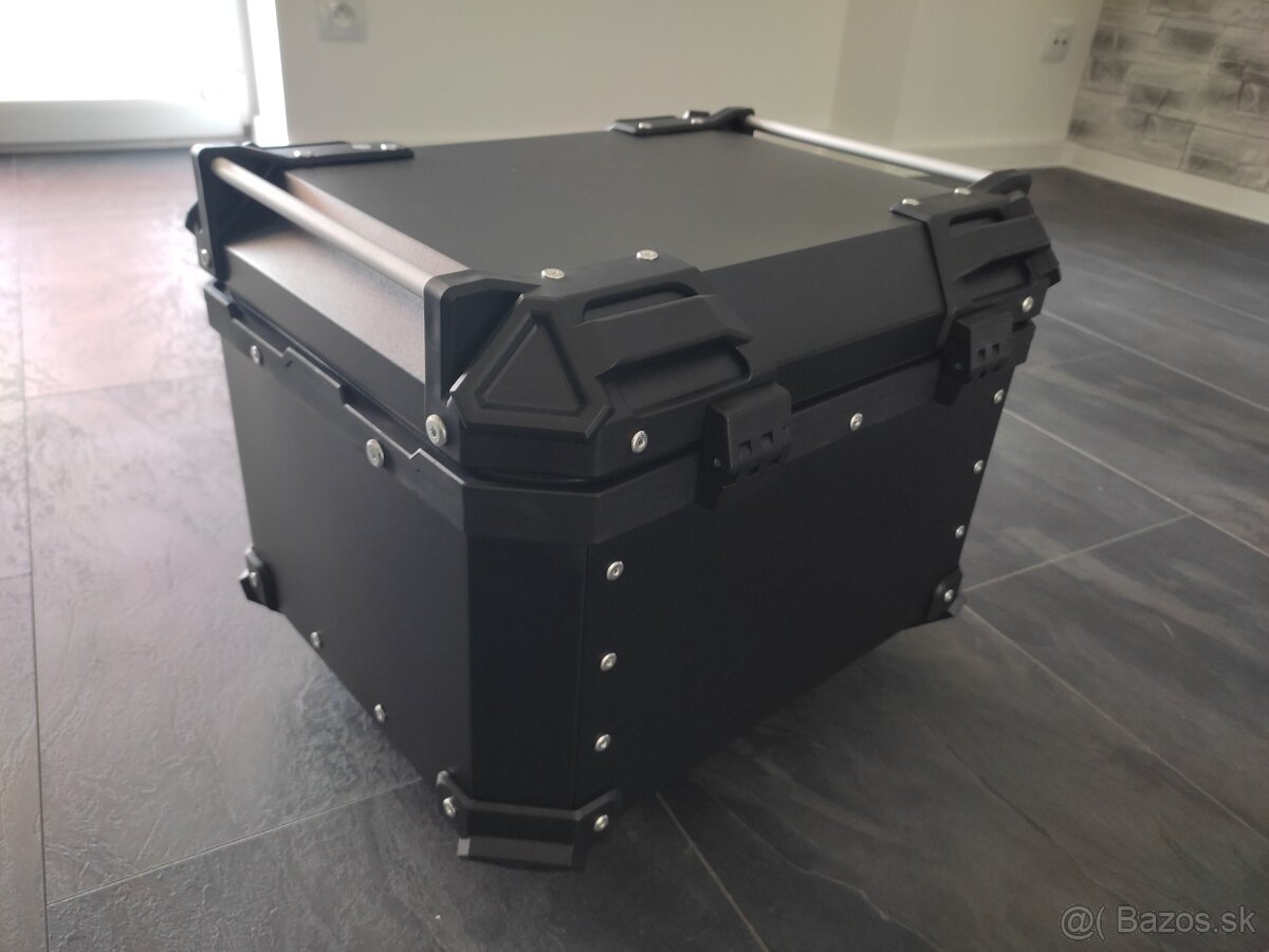 Univerzálny hliníkový moto kufor (TopCase) 45L, 55L, 65L - 11