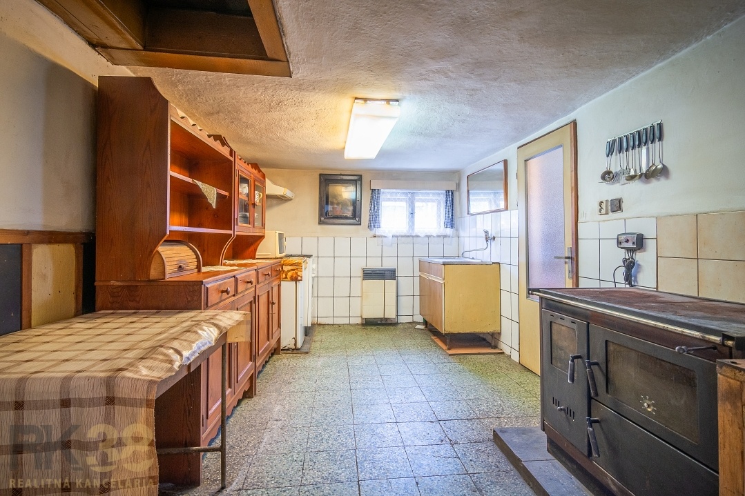 Predaj rodinného domu v obci Jánovce - 11