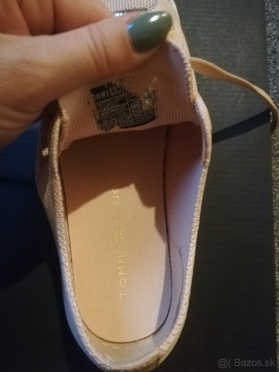 Predám tenisky Tommy Hilfiger - veľkosť č. 36 - 11