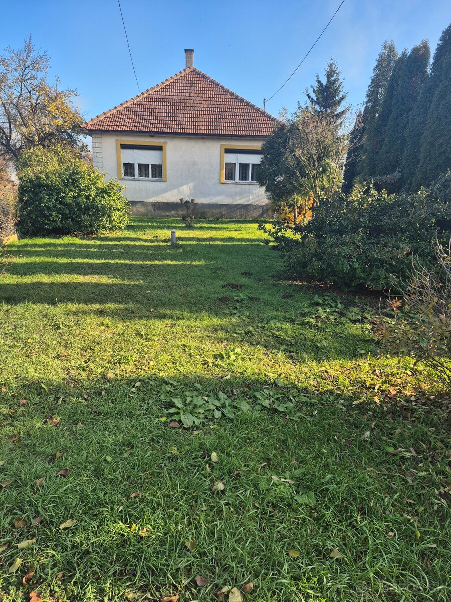 RD v Méra, na peknom pozemku - 11