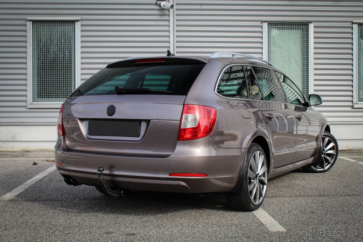 Skoda Superb 2.0 TDI DSG - 11