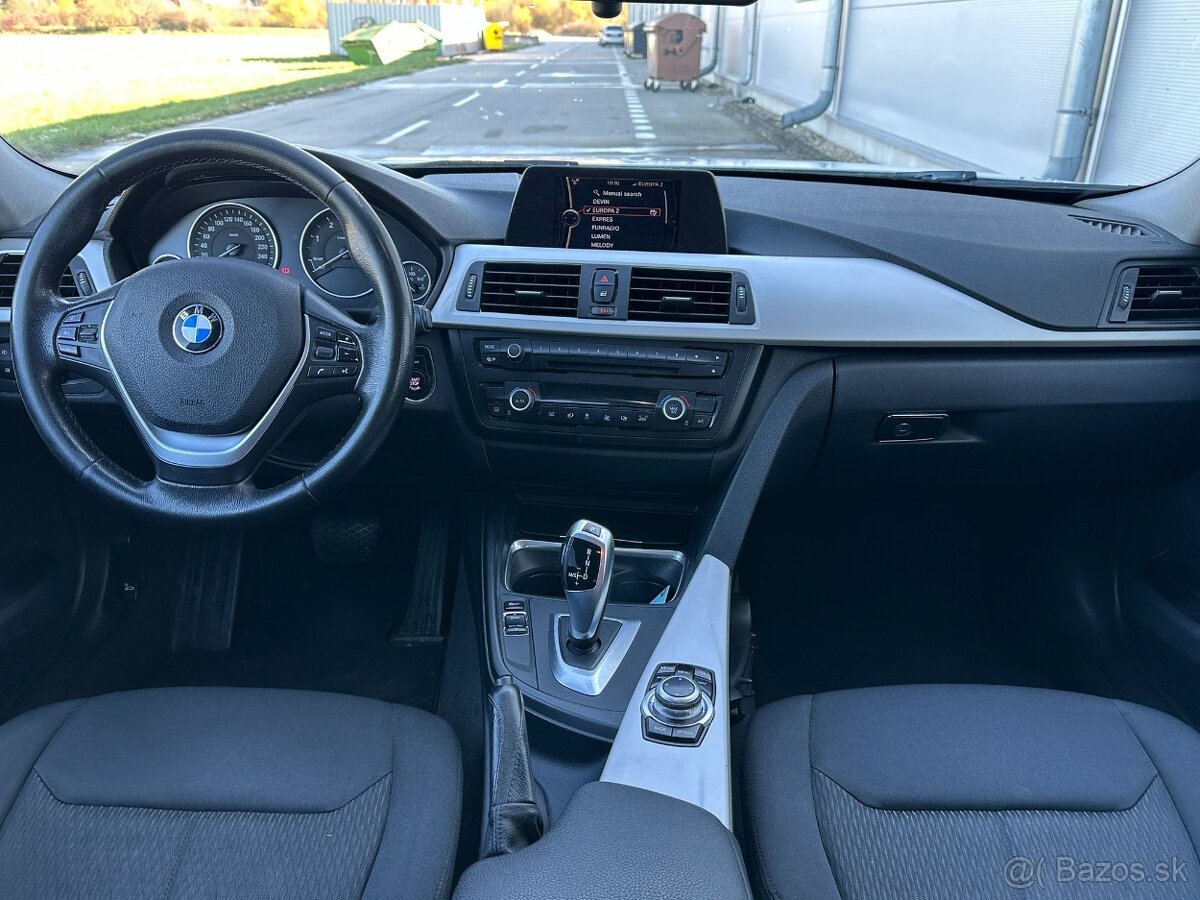 BMW rad 3 F31 Touring 320D Automat - 11
