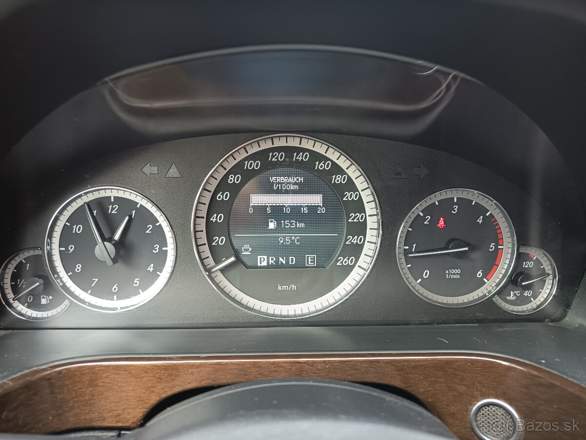 MB E W212 kombi 200 CDI-automat, tažné, bixenony, DPH - 11